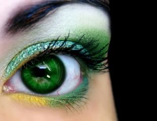 Вечерний макияж для зеленых глаз, шикарный макияж для зеленых глаз зелеными тенями