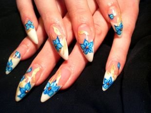 Синий френч, китайская роспись на ногтях - василек
